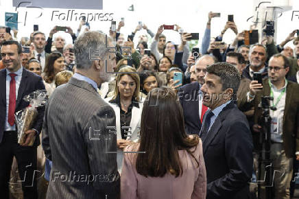 Los Reyes visitan el expositor de la Comunitat Valenciana durante la inauguracin de FITUR