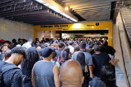 Folhapress Fotos Atrasos no Metrô na manhã desta terça feira 6