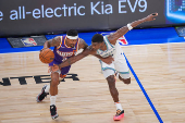 NBA: Playoffs-Phoenix Suns at Minnesota Timberwolves