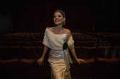Dbora Reis na premiere do espetculo 