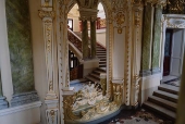 Interior da pera de Odessa, cidade que  um dos polos culturais da Ucrnia