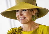 Queen Maxima visits foundation in The Hague