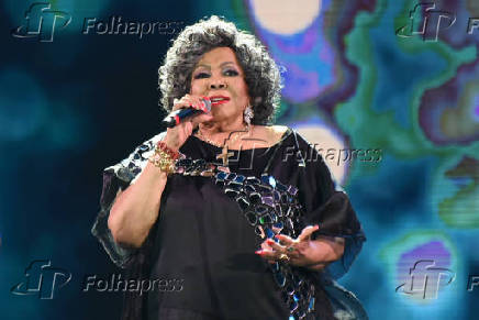 Zeca Pagodinho e Alcione se apresentam no palco Sunset