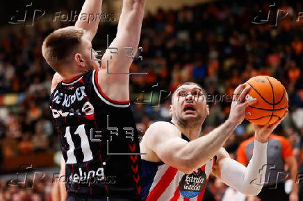 LEYMA CORUA - BILBAO BASKET