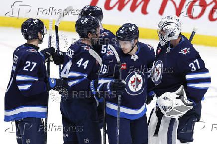 NHL: Florida Panthers at Winnipeg Jets