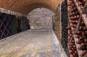 Adega para o envelhecimento de vinhos em guas de Lindoia (SP)