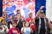 Chavistas marchan en Caracas para celebrar 