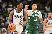 NBA: Sacramento Kings at Milwaukee Bucks