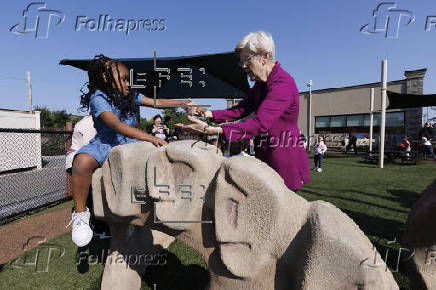 Senator Elizabeth Warren tours Head Start School