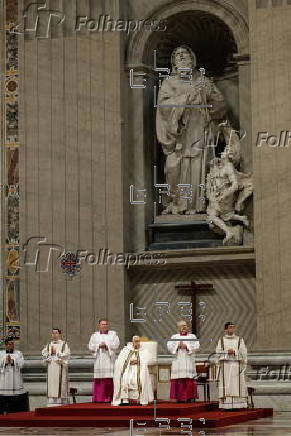 Pope presides over Holy Chrism Mass on Maundy Thursday