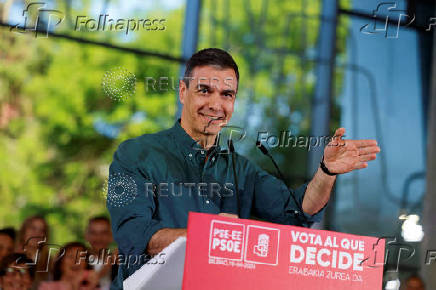 FILE PHOTO: Spain's Prime Minister Sanchez supports Socialist candidate Andueza ahead of Basque regional elections