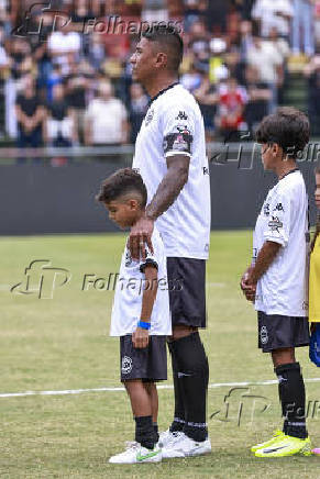 Jogo de despedida do jogador paulinho no caninde em so paulo