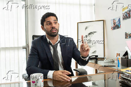David Miranda (PSOL), durante entrevista em seu gabinete de vereador, no Rio