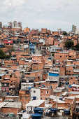 Vista da residncias na comunidade de Paraispolis, na zona sul de So Paulo (SP)