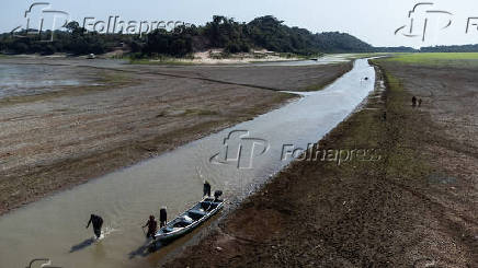 Rio Negro segue em ritmo forte de vazante