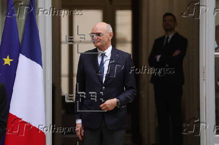 Handover ceremonies after government reshuffle in France