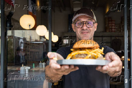 Dono do Buzina, em Pinheiros