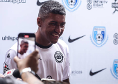 Paulinho ex-jogador do Corinthians em  entrevista  imprensa