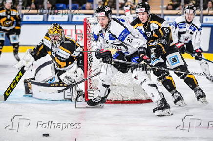 Spengler Cup 2024 - Kaerpaet Oulu vs HC Fribourg-Gotteron