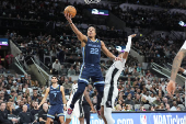 NBA: Memphis Grizzlies at San Antonio Spurs