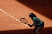 Mutua Madrid Open: Cristina Buc?a vs. Harriet Dart