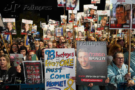 MANIFESTACIN FAMILIARES REHENES ISRAELIES EN TEL AVIV