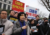 Lawmakers protest in front of Constitutional Court