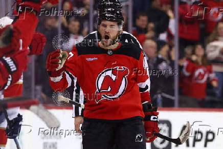 NHL: Florida Panthers at New Jersey Devils