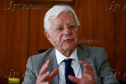 O ministro da Secretaria-Geral, Moreira Franco, durante entrevista  Folha