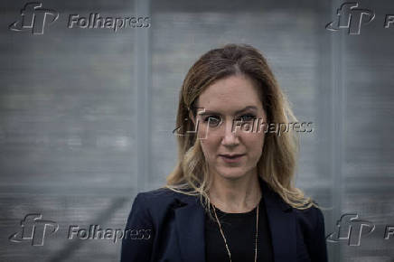 Retrato de Mia Stark, CEO da Gazit no Brasil