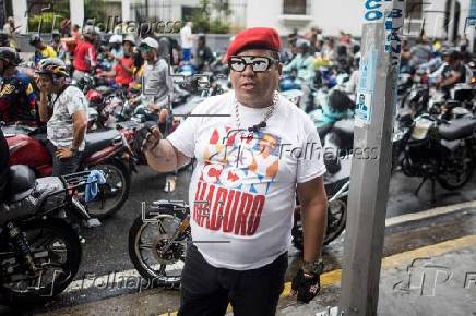 Chavistas marchan en Caracas para celebrar 