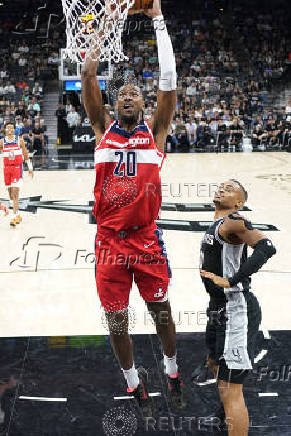 NBA: Washington Wizards at San Antonio Spurs