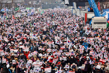 Protesters from conservative groups attend a rally supporting South Korea's impeached President Yoon Suk Yeol in Seoul