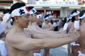 Ice bath purification ceremony at Kanda Myojin Shrine