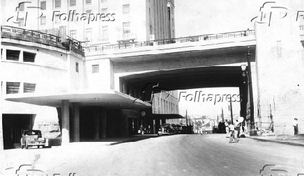 Viaduto do Ch. (So Paulo, SP,