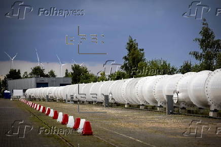 First test of hyperloop vehicle at European Hyperloop Center (EHC) in Veendam