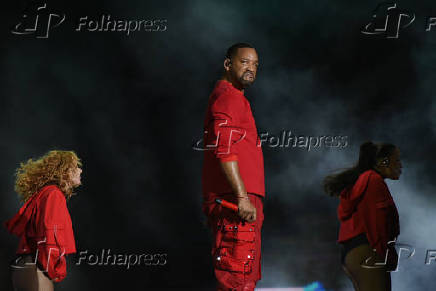 O cantor cantor Will Smith se apresenta no palco Sunset