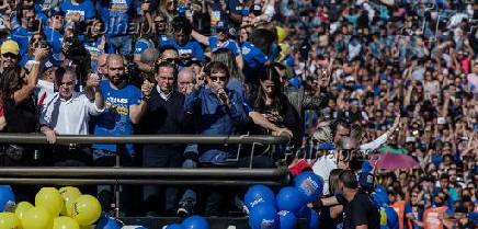 Bruno Covas e Joo Doria na Marcha para Jesus