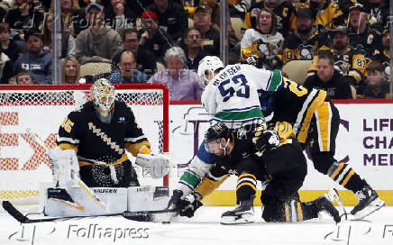 Folhapress Fotos Nhl Vancouver Canucks At Pittsburgh Penguins