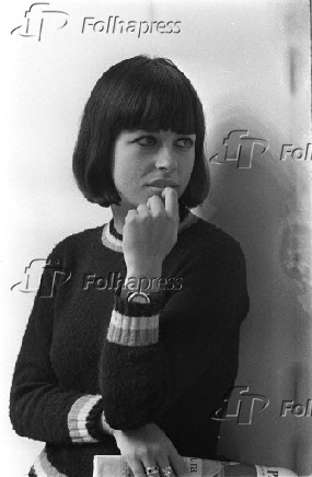 1967Nara Leo, cantora. (Sem local,