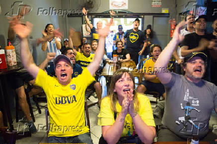 Torcedores do Boca Juniors em bar da Vila Madalena