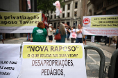 Protesto contra leilo de trecho da Nova Raposo