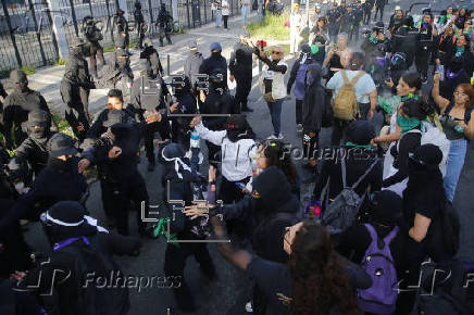 Feministas mexicanas protestan por despenalizacin total del aborto en el pas