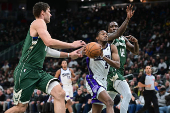 NBA: Sacramento Kings at Milwaukee Bucks