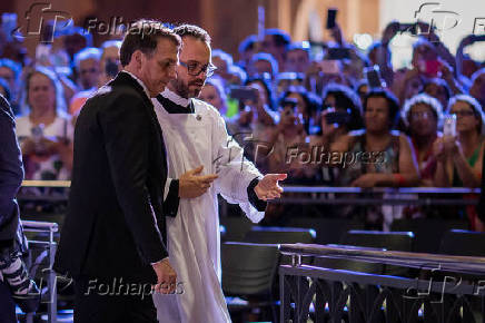 Bolsonaro participa de missa no Santurio de Aparecida