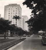 Vista de rua no Guaruj (SP). (Guaruj