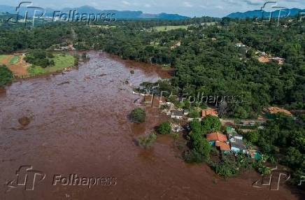 Parte do bairro Parque da Cachoeira, em Brumadinho (MG), invadido pela lama