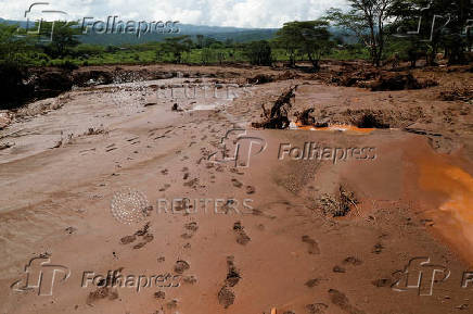 Flash floods wiped out several homes as a dam burst, following heavy rains in Kamuchiri village of Mai Mahiu