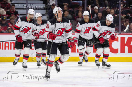 NHL: New Jersey Devils at Ottawa Senators