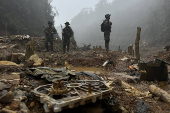 Las autoridades colombianas recuperan una cordillera devastada por la fiebre del oro